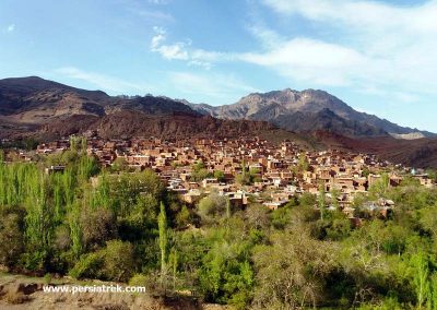 kashan desert trekking