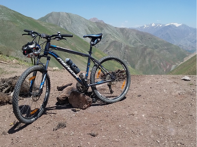 cycling tour in Iran